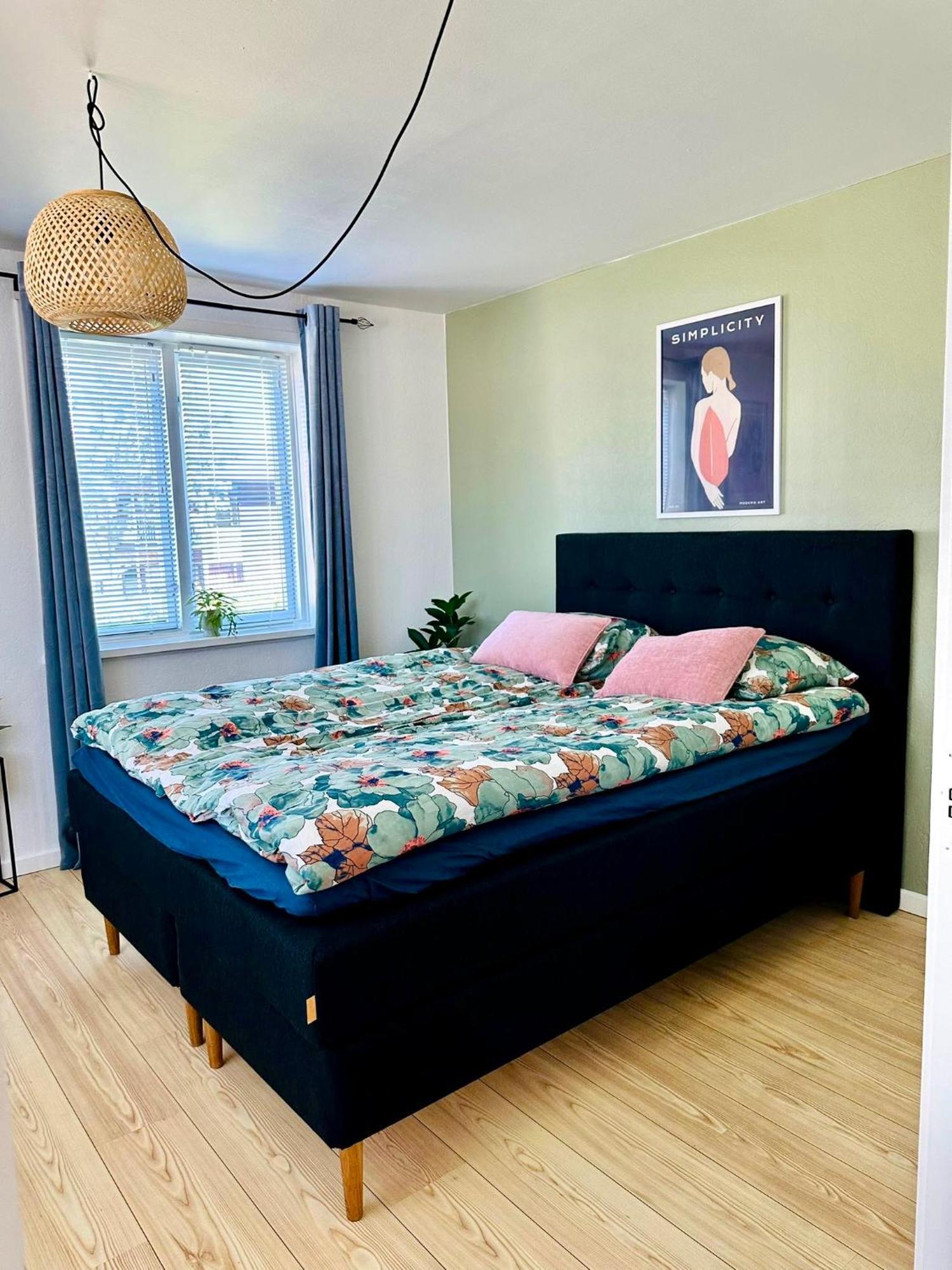 5 Minute Walk To Lego House - 50M2 Cozy Apartment- D Unit Біллунн Номер фото